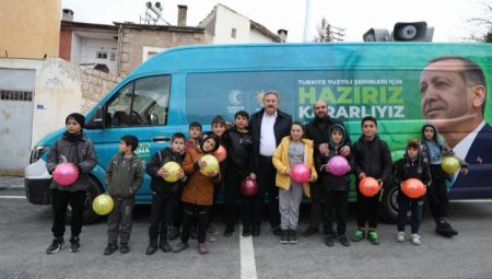 Başkan Palancıoğlu, mahalle ziyaretlerine devam ediyor