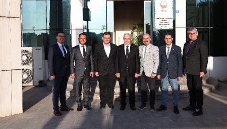 TSYD Bursa’ya Şadi Özdemir’den ziyaret