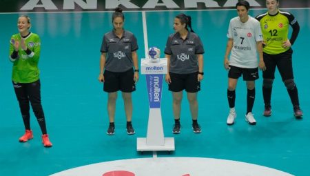 İlklerin kadın hakem ikilisi Avrupa Ligi Finali’nde