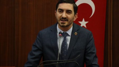 İzmit’in yerel meclisinden öğretmenler için çağrı!
