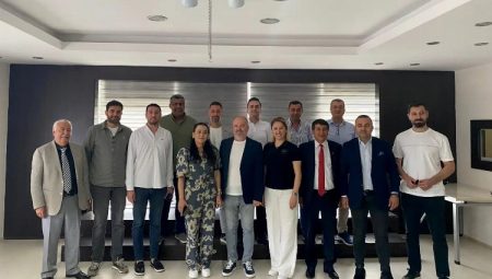 Muratpaşa Belediyespor’da yeni yönetim seçildi