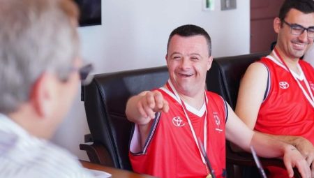 Ayvalık’ın özel çocukları gurur kaynağı