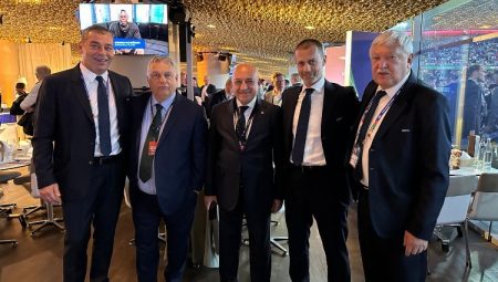 Büyükekşi, EURO 2024 açılışı öncesi FIFA ve UEFA başkanları ile buluştu