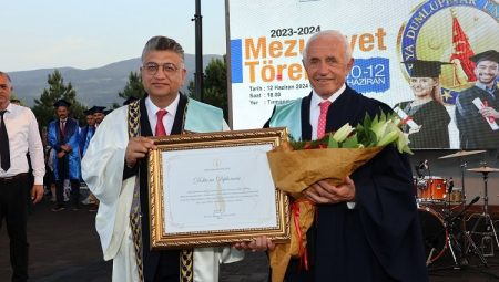 Nafi Güral’a fahri doktora