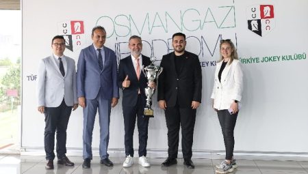 TJK’nın Nilüfer koşusunu ‘Kardeşcan’ kazandı