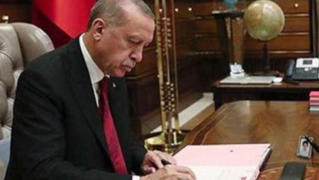 Bazı bakanlıklarda atama ve görevden almalar Resmi Gazete’de