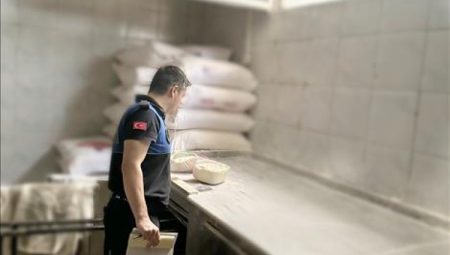 İnegöl’de zabıtadan fırınlara denetim