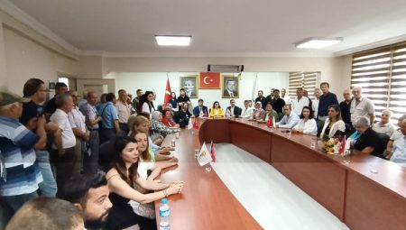 AK Parti Keşan’da Gürcan Kılınç görevi Savaş Pekdemir’e devretti