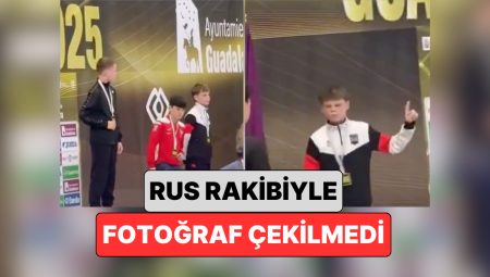 Gençlik Karate Ligi’nde Bronz Madalya Kazanan Ukraynalı Sportmen Rus Rakibi ile Fotoğraf Çekilmeyi Reddetti