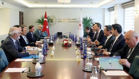 Bakan Bayraktar, IRENA Genel Yöneticisi La Camera ile görüştü – Düzgün Haber